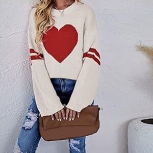 Heart knit Sweater in White 
Small 0/4
Med 6/8
large 10/12